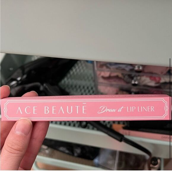 ACE Beauté Lip Liner Duo - Picture 4 of 4